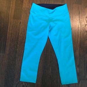 Reversible aqua & navy blue lululemon leggings